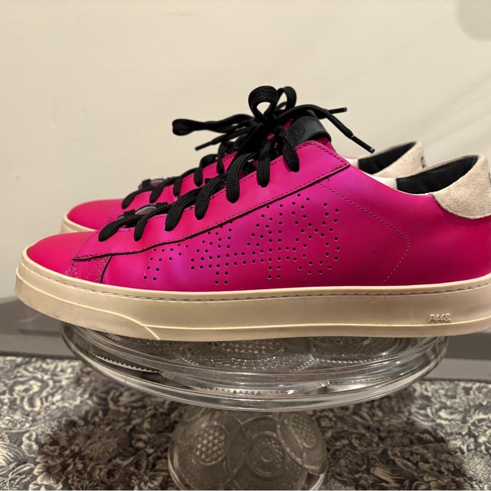 P488 hot pink size 41 (ladies 10)